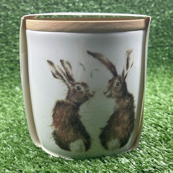 Wrendale Designs Winter Wonderland Candle in Lidded Jar, NWT - Picture 11 of 11